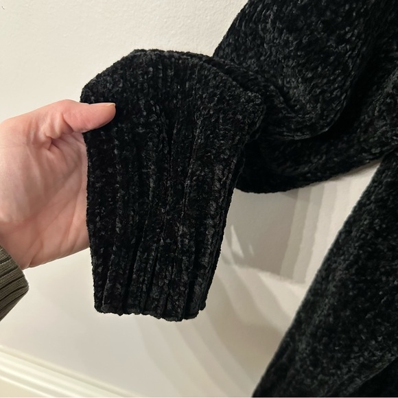 Seven7 Women’s Long Sleeve Crewneck Chenille Sweater in Caviar Sz L GUC - Picture 5 of 7